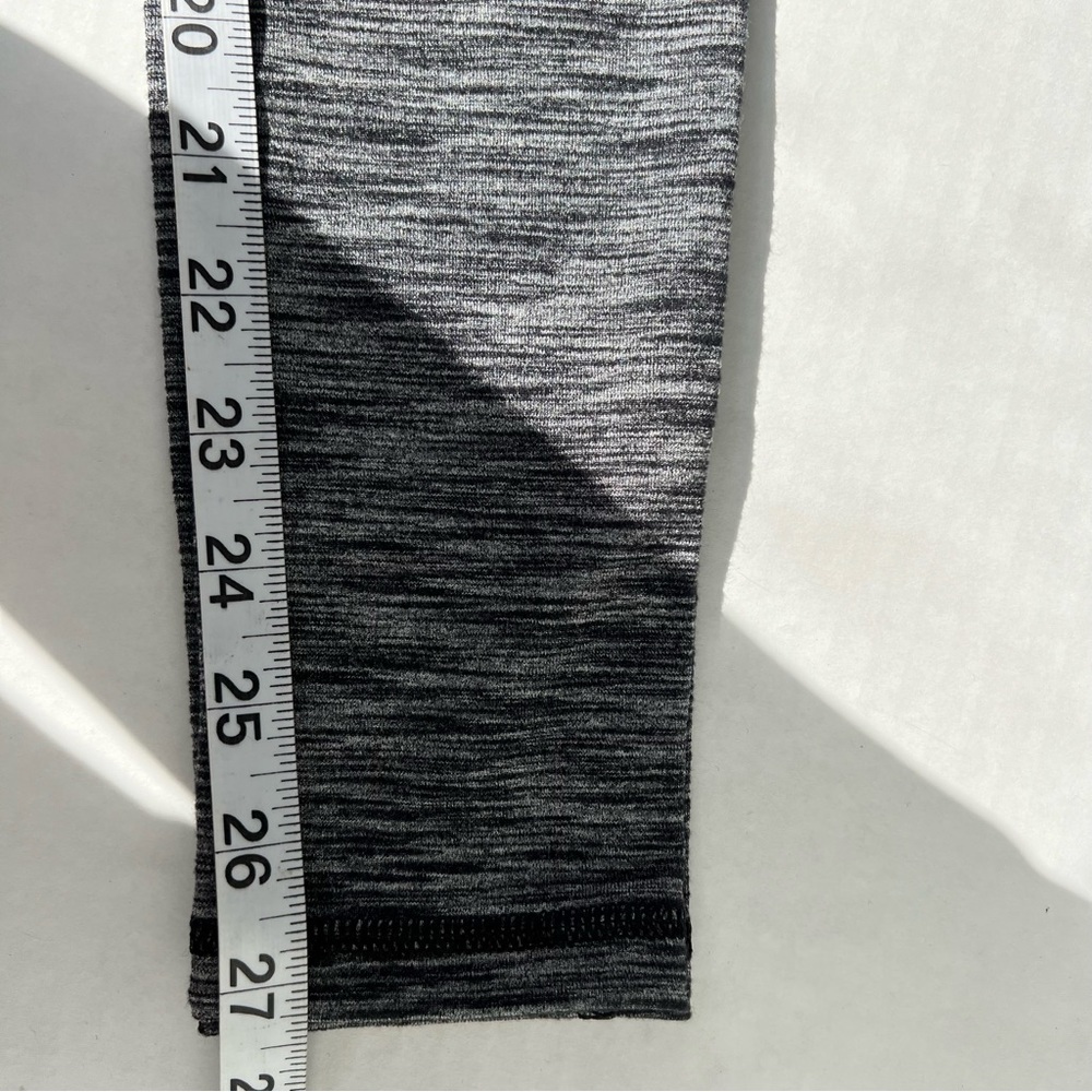 NWT Victoria Sport Knockout Tight athletic leggings black gray marl size xs - Picture 11 of 11